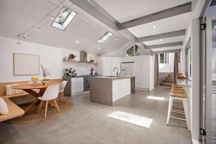 98 Motutara Road Muriwai_10