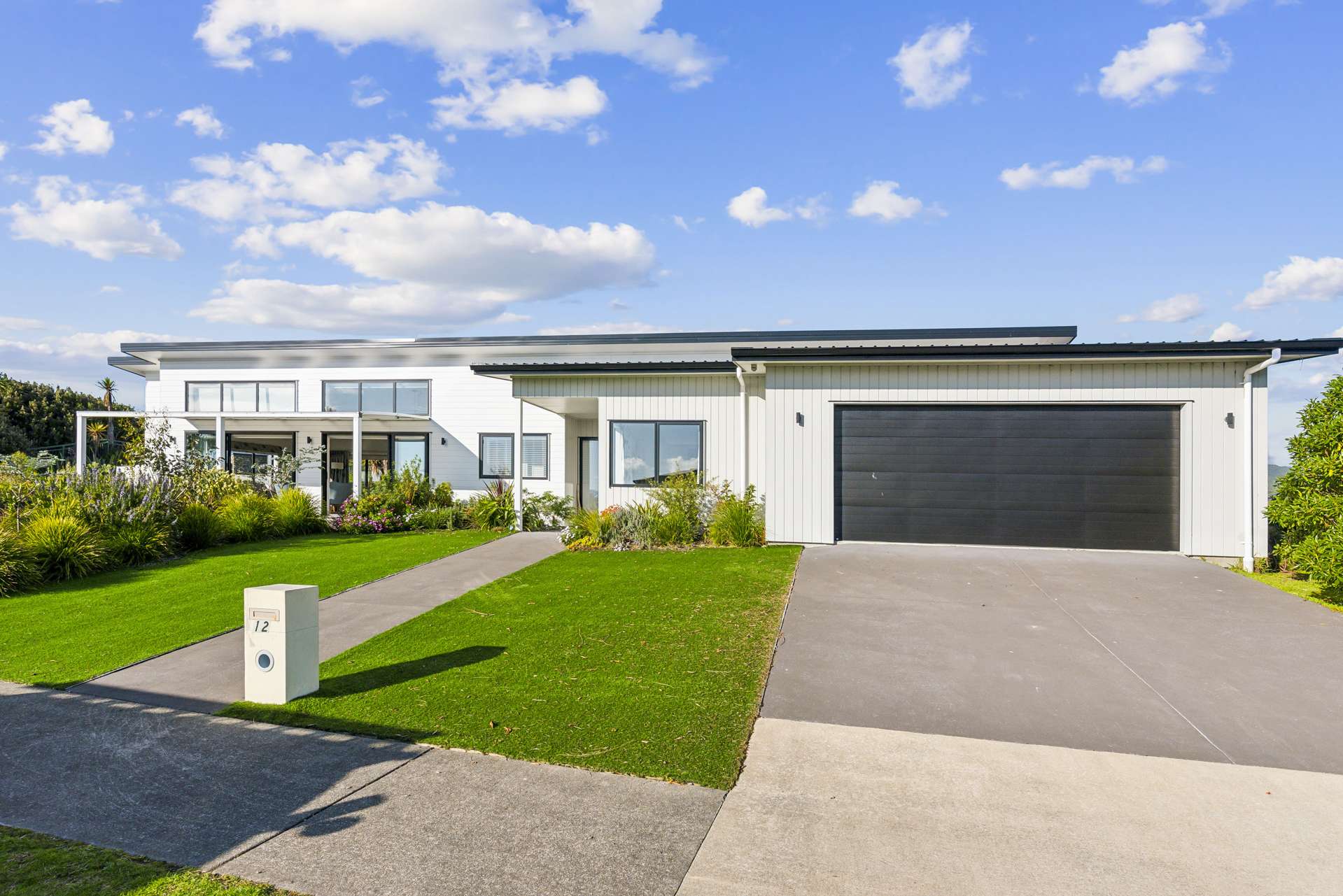 12 Takahe Drive Paraparaumu Beach_0