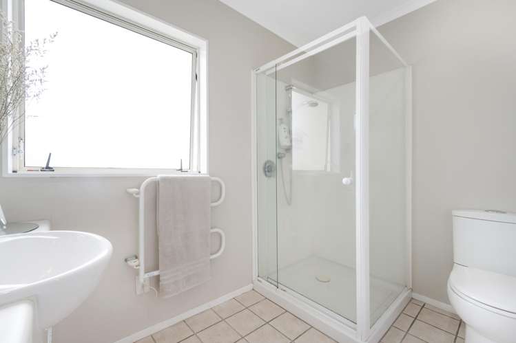 1/8 Tolben Place Golflands_21