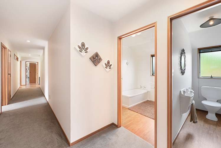 1 Stead Crescent Stoke_14