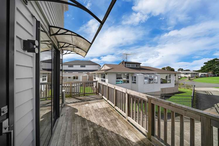 1/15 Rush Place Mangere_17