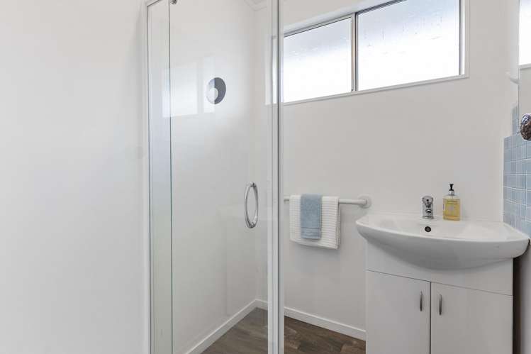 27A Shanly Street Brown Owl_9