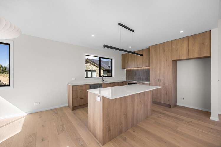 33 Packer Road Wanaka_5