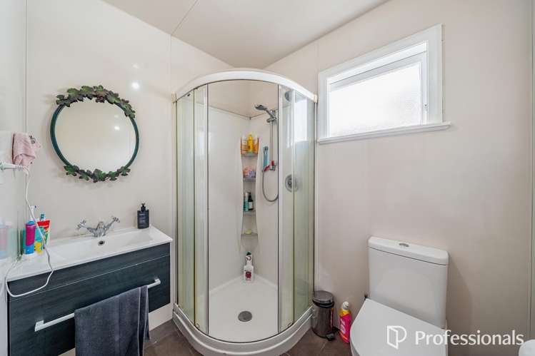 33 Wellington Road Wainuiomata_18