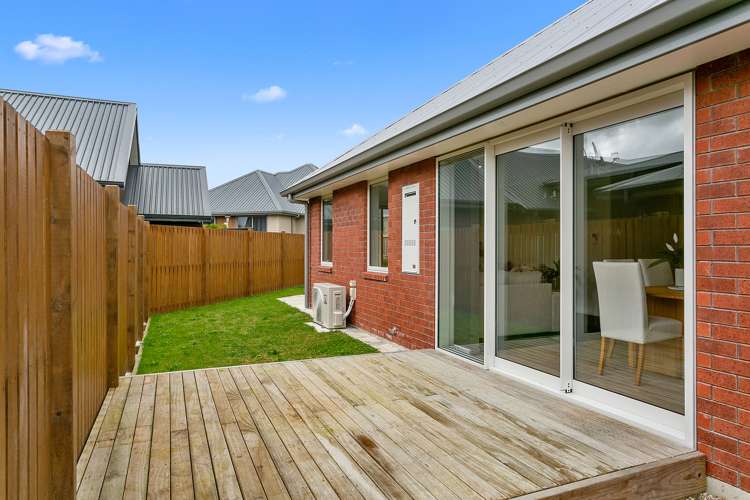 9 Clifford Close Leamington_13