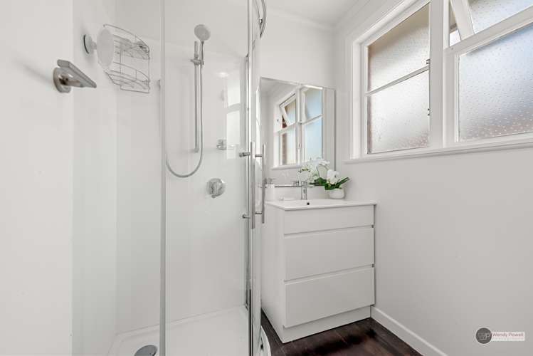 58 Wai-Iti Crescent Woburn_10