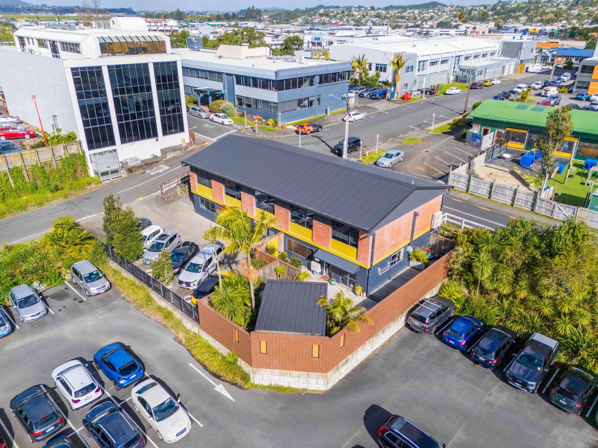 Crown-anchored income paired with second act