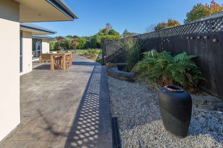 16 Paget Drive Woodend_16