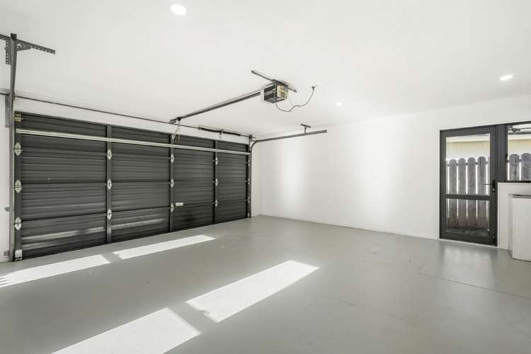 10 Frank Bunce Grove Flat Bush_17