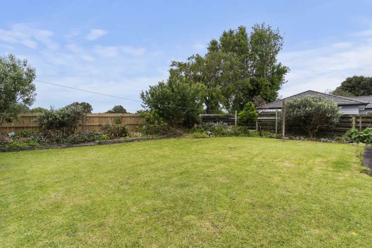 42 Earlsworth Road Mangere East_12