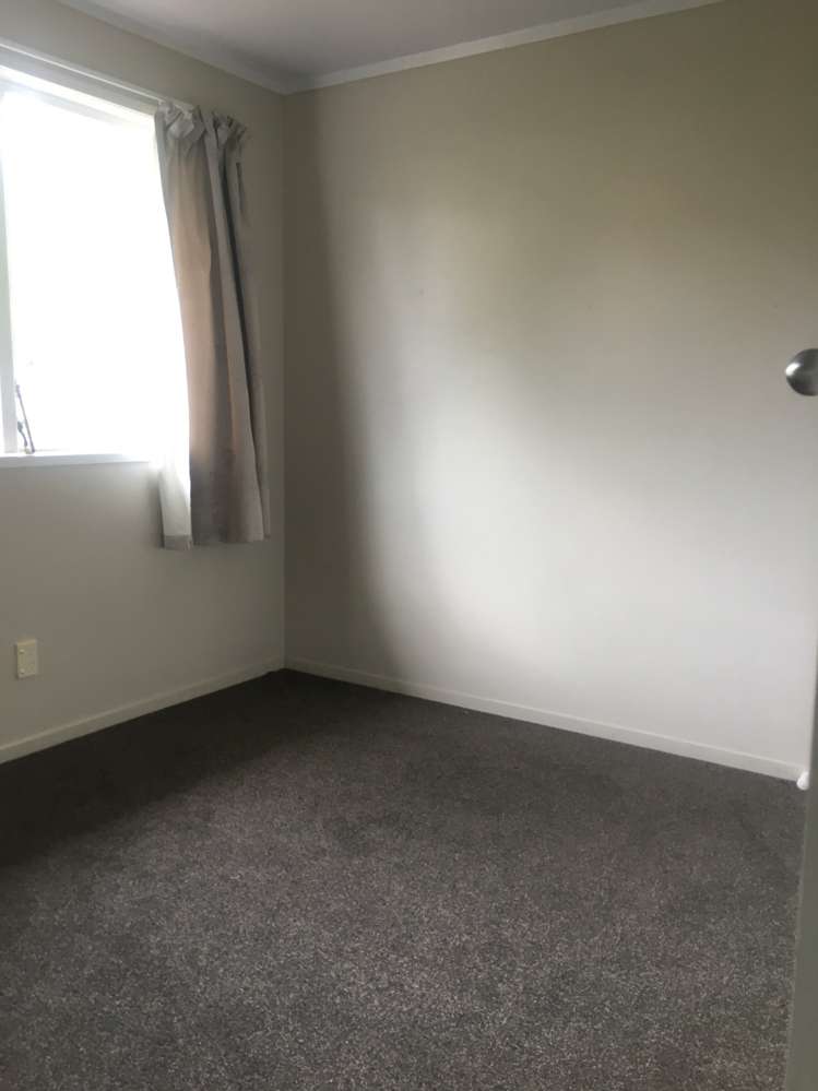 42 Vina Place Massey_14