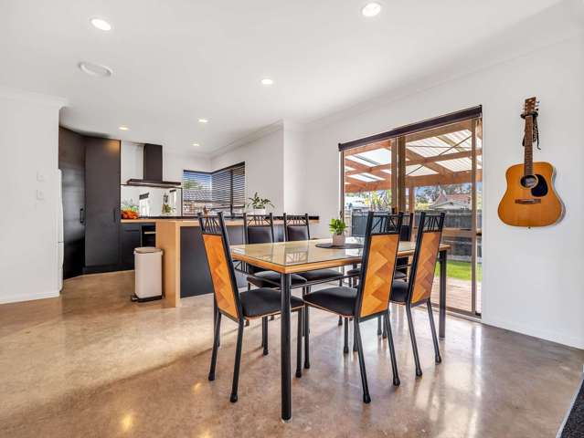 88 Dixon Road Glenview_4