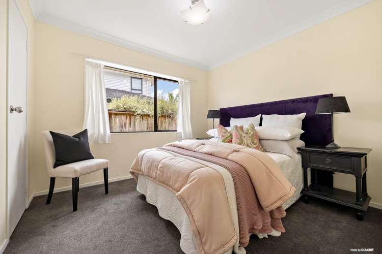 32 Lexington Drive Botany Downs_11