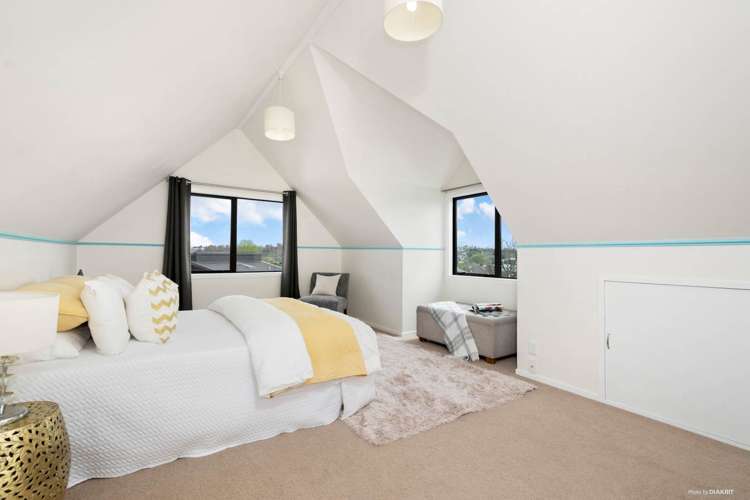 2/8 Sunward Rise Glenfield_5