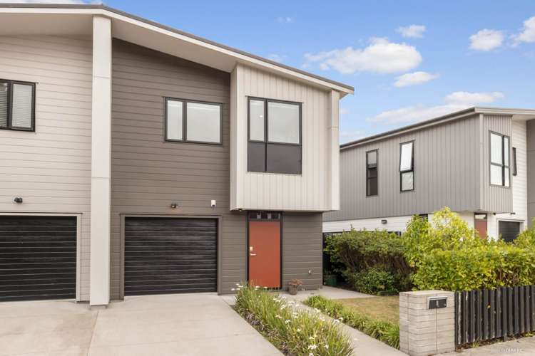 8 Kauri Amber Road_0