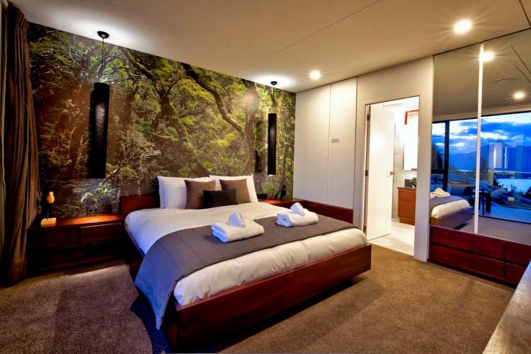 61 Middleton Road Queenstown Hill_12