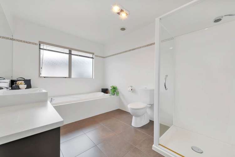 17 Pine Harbour Parade Beachlands_29