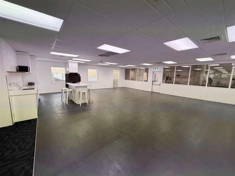 130 Broadway Newmarket_7