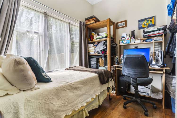 2/1 Diomede Street Bayswater_7