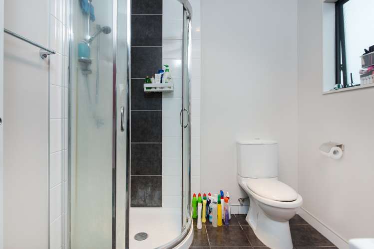 10 Riverglade Parkway Te Atatu South_15