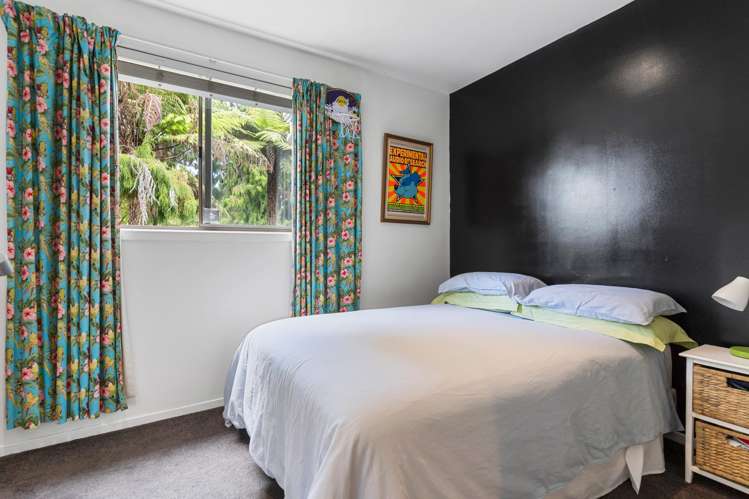 13 Hollywood Avenue Titirangi_15