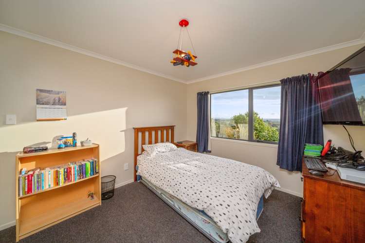 34 Wharekauri Road Mimi_13