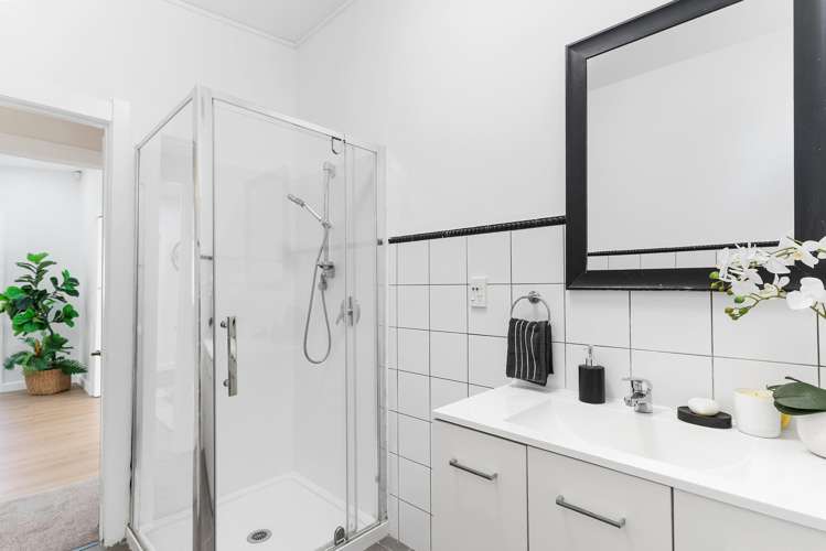 28B Fruitvale Road New Lynn_14