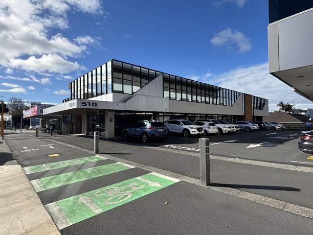 Office with parking on Cameron Road