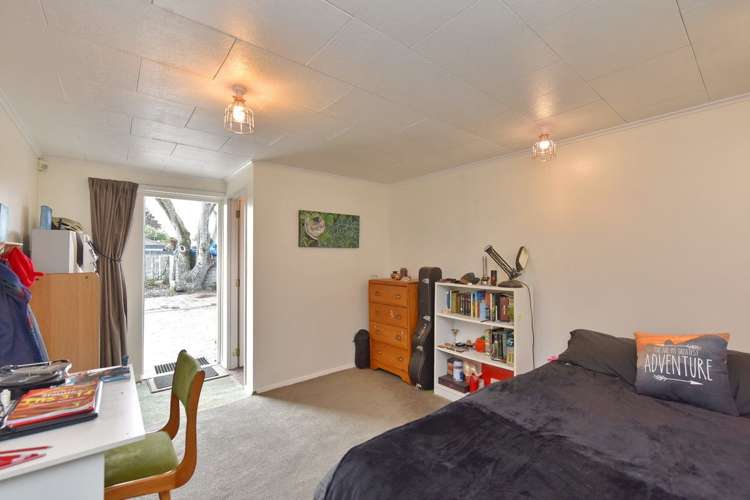 10 Fovant Street Russley_11