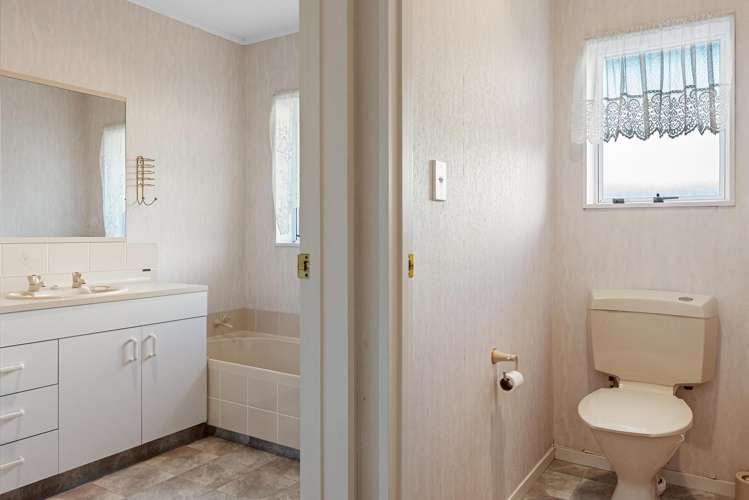 5 Bayfair Drive Mount Maunganui_13