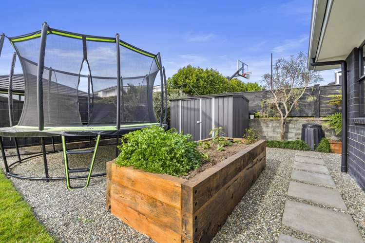 3 Floyd Road Riverhead_12