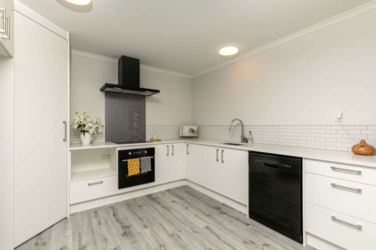 7 Elder Place Massey_1