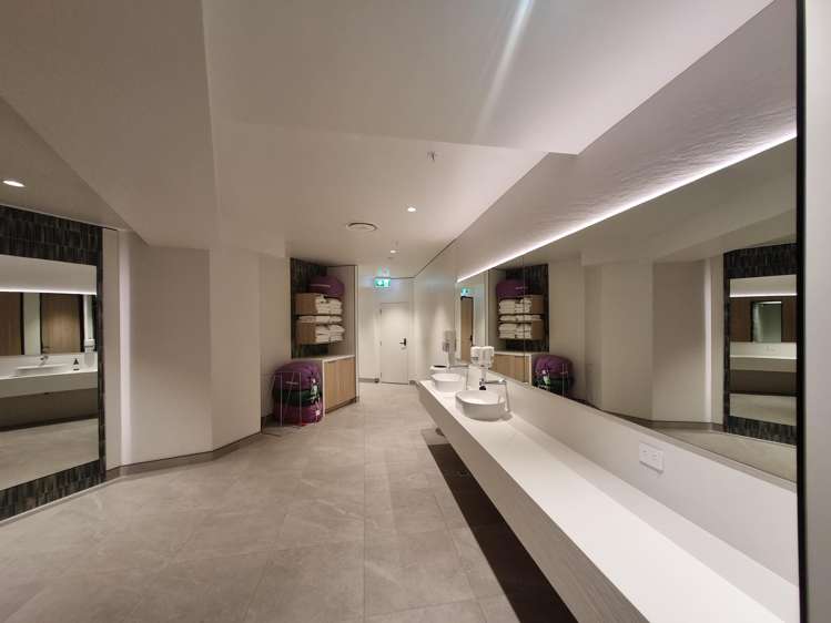 Unit 2/215 Lambton Quay Central Wellington Central_11