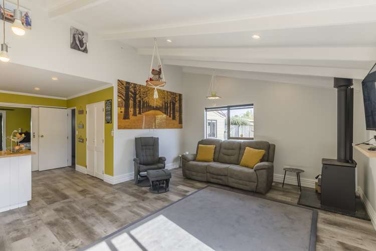 14 Atarau Grove Paraparaumu_5