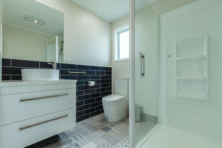 4 Swift Place Leamington_12