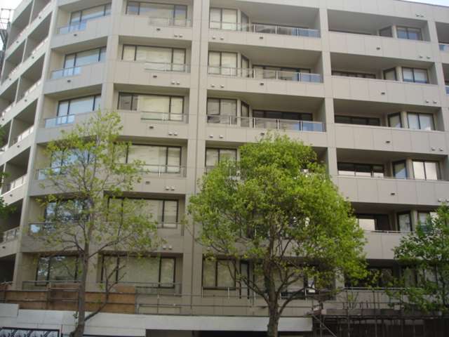 8J/18 Wakefield Street 10015_2