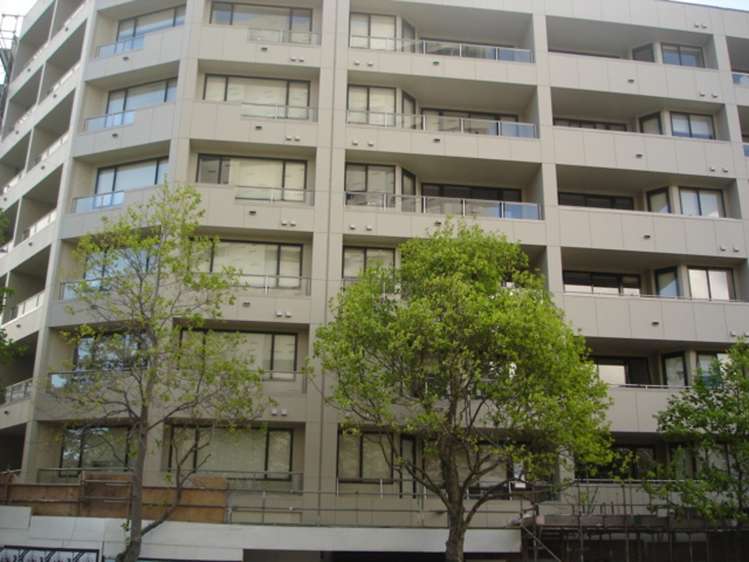 8J/18 Wakefield Street 10015_2