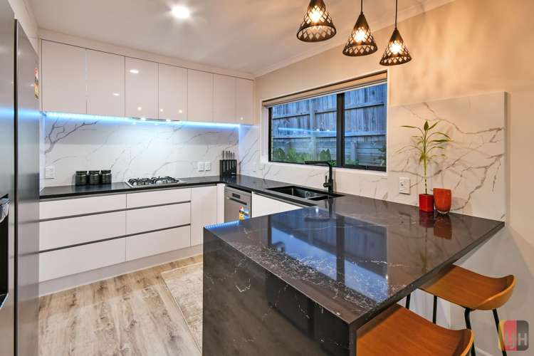 51 Castlefinn Drive Manurewa_8