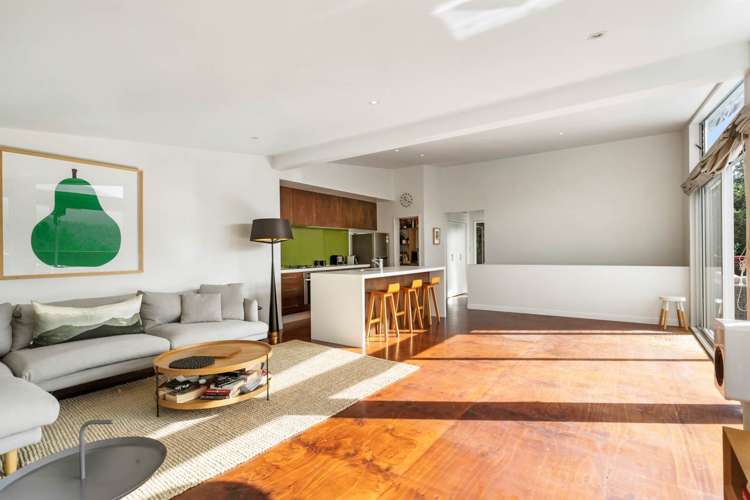 31 Lone Kauri Road Karekare_6