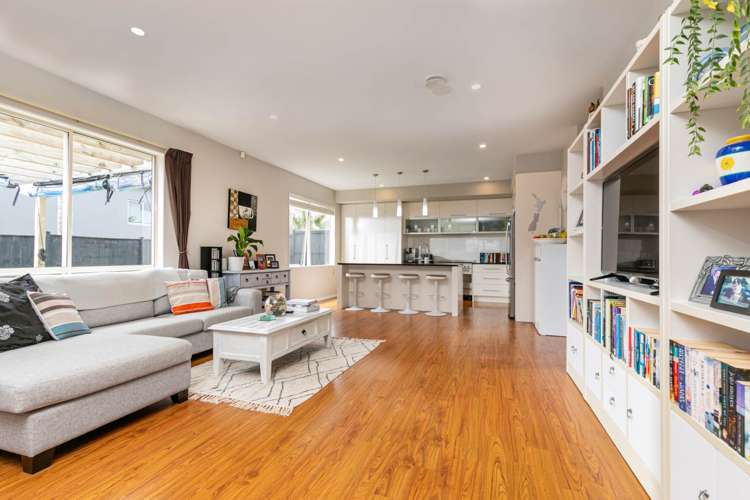 12 Lemon Grove Lane Greenhithe_3