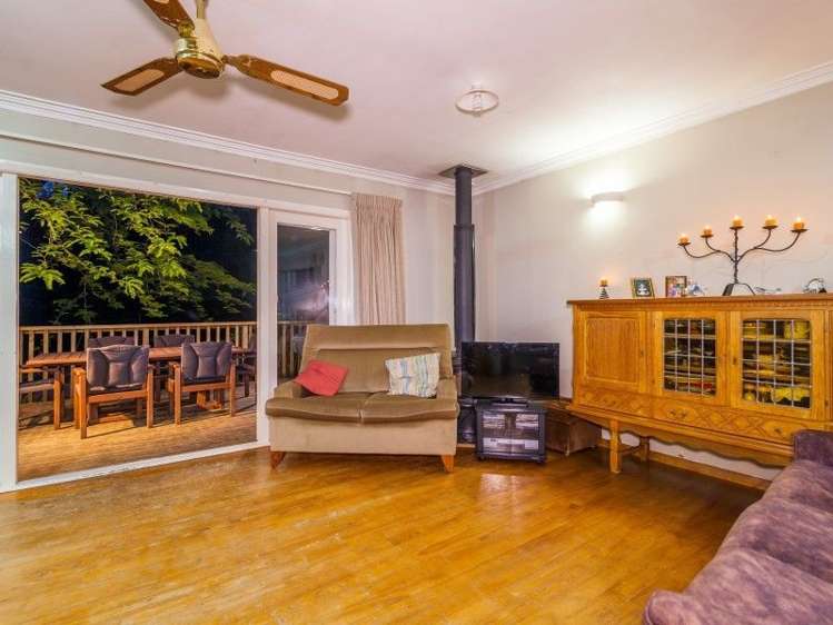 49 Blue Mountains Road Pinehaven_27