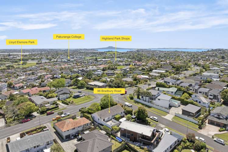 1/96 Bradbury Road Botany Downs_19