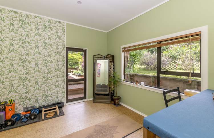 87 Huia Street Waikanae_22