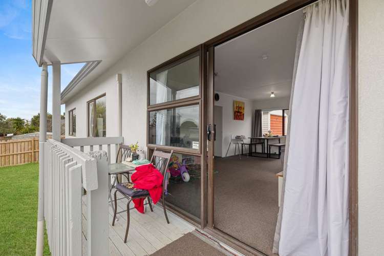 16 Southview Place Wattle Downs_12