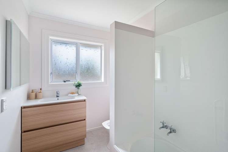 829 Ferry Road Woolston_11