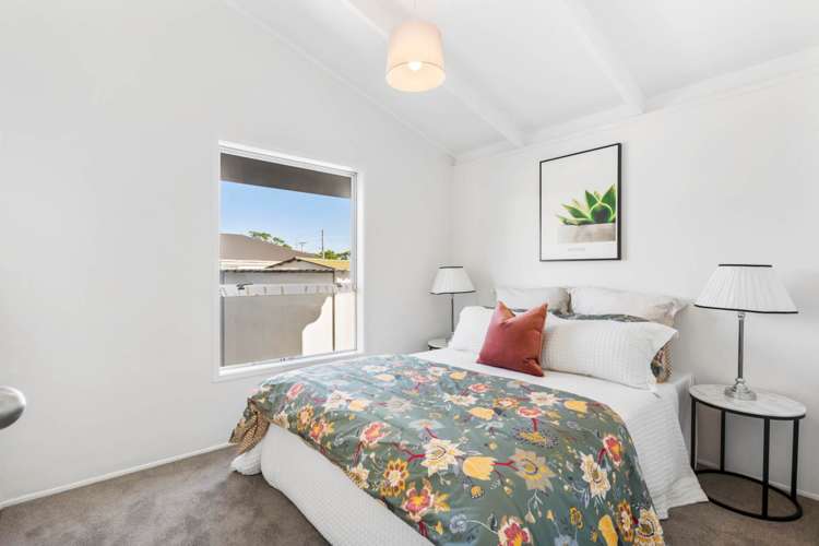 2/111 Canal Road Avondale_8