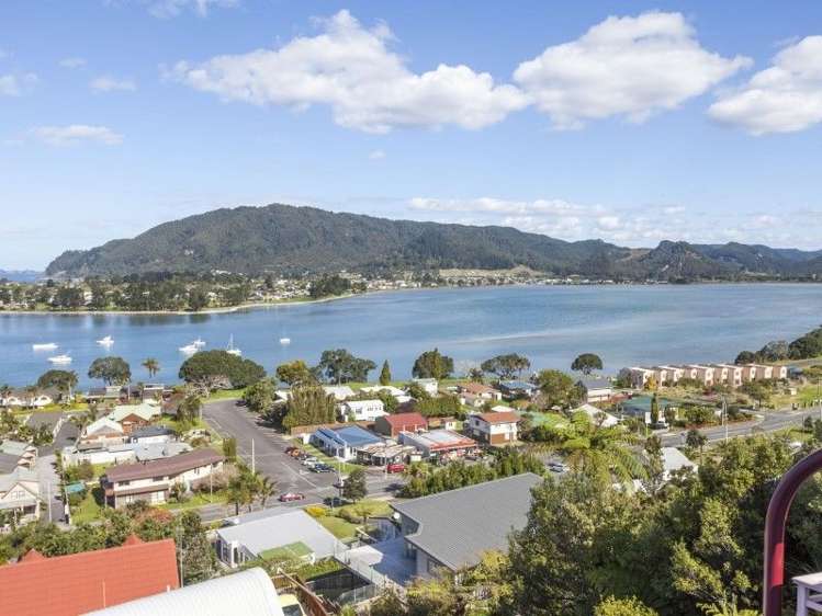 19 Pine Grove Tairua_19