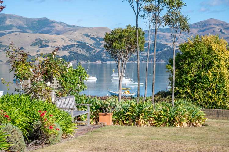 109 Beach Road Akaroa_23