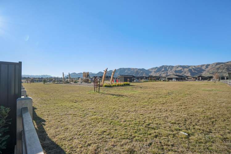 174 Burdon Loop Lake Hawea_18