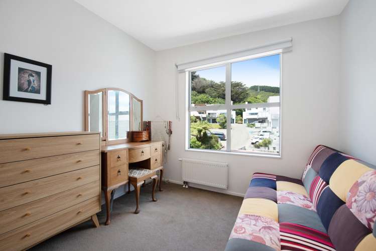 35 Saddleback Grove Karori_20